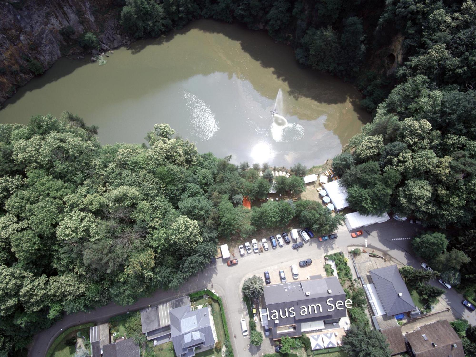 ホテル Das Haus Am See ジンツハイム エクステリア 写真